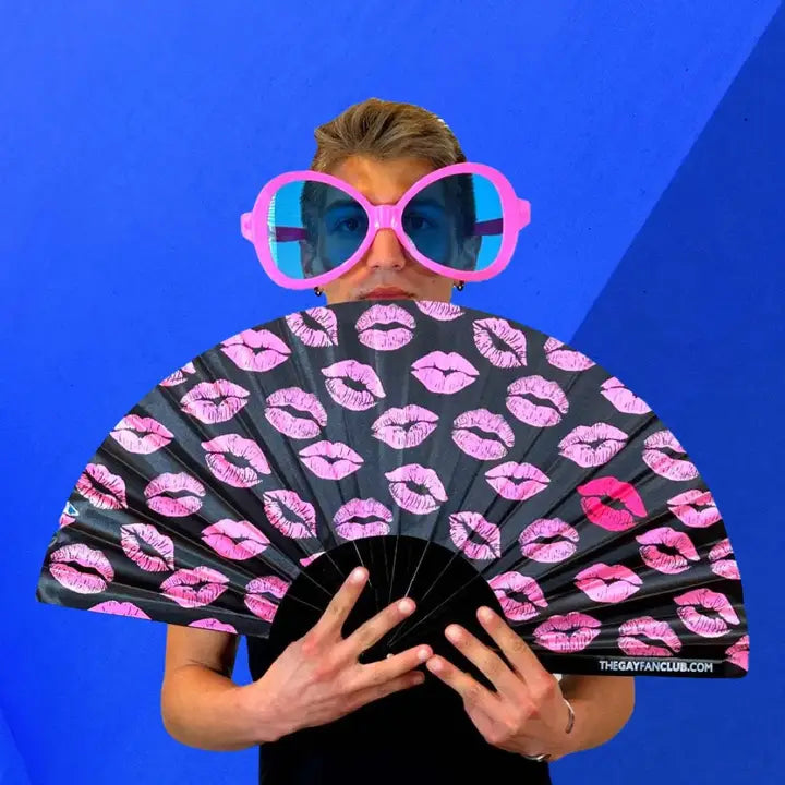 Kiss Me Fan